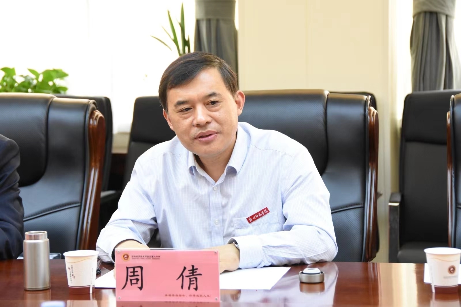 a05ca42055b03a270eb28786eecfc2d.jpg a05ca42055b03a270eb28786eecfc2d.jpg